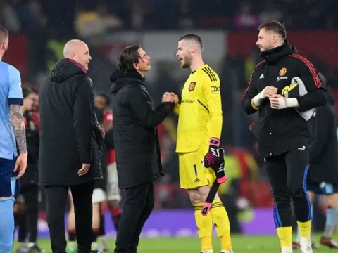 Thomas Frank ngả mũ với De Gea
