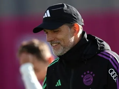 Tuchel báo tin xấu cho M.U