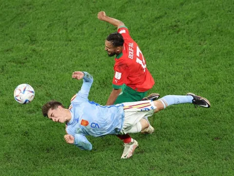 Thu hồi bóng 9 lần, "siêu máy quét" tiễn TBN khỏi World Cup