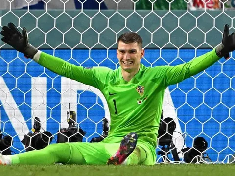 Thủ môn Croatia tiết lộ bí quyết cản 11m thành công trước ĐT Nhật Bản