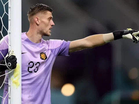 Thủ môn Hà Lan luyện đá 11 m trước trận gặp Argentina