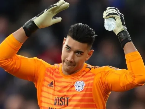 Thủ môn hay nhất Đông Nam Á không về dự AFF Cup