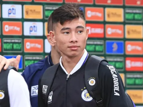 Thủ môn số một U22 Việt Nam sai lầm khiến Hà Nội thua 1-3