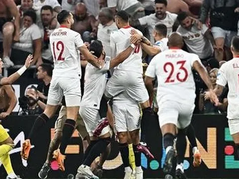 Thua đau ở loạt luân lưu, Roma ngậm ngùi nhìn Sevilla vô địch Europa League