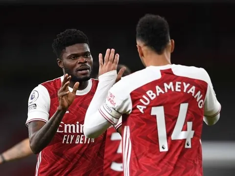 Thua Man Utd, CĐV chỉ trích 2 cái tên của Arsenal