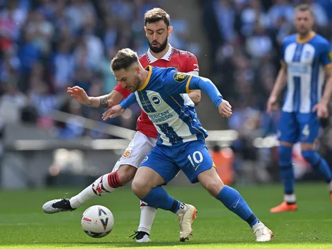 Thua M.U, CEO Brighton úp mở tương lai của Alexis Mac Allister