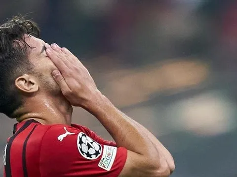 Thua nghiệt ngã Atletico, Milan vất vả tìm lại định danh tại Champions League
