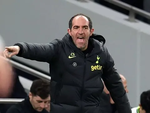 Thua nhục nhã, Tottenham cân nhắc sa thải tiếp HLV