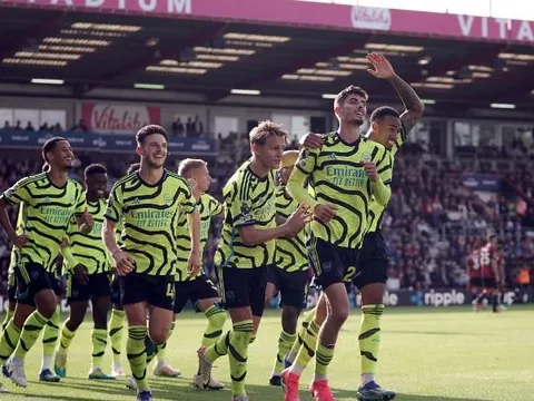 Thua thảm Arsenal, HLV Bournemouth nể phục bộ 3 Pháo thủ