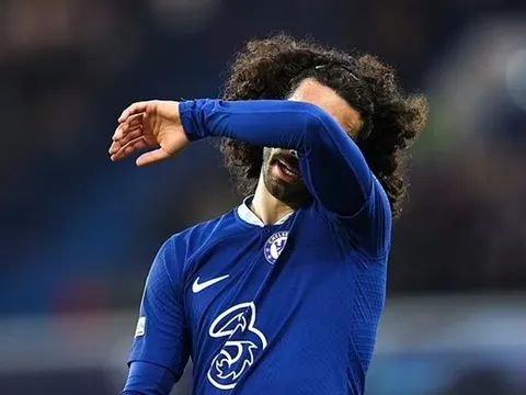 Thực hư câu chuyện 'bom xịt' rời Chelsea