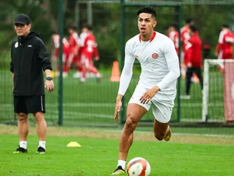 Tiền đạo chất lượng Brazil cập bến V-League