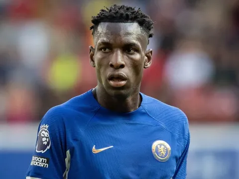 Tiền đạo Chelsea bị chỉ trích vì phong cách ăn mừng bàn thắng