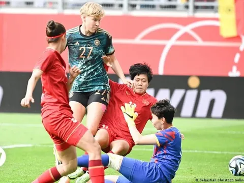 Tiền đạo Đức: 'Việt Nam không phải Anh, nhưng bạn vẫn cần chiến đấu'