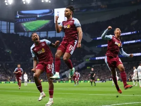 Tiền đạo vào phom tại Premier League khiến HLV đau đầu