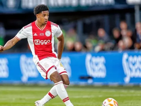 Tiền vệ Ajax công khai mong muốn đến Real Madrid