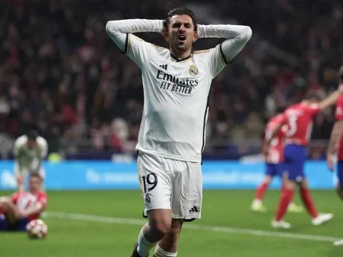 Tiền vệ tìm đường rời Real Madrid