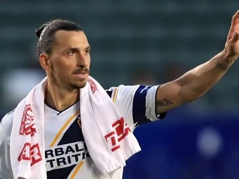 Tiễn “vua sư tử” sang Inter Milan, Napoli chưa từ bỏ Ibrahimovic