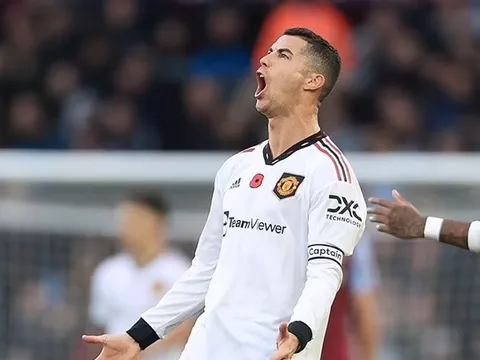 Tiết lộ phơi bày sự hết thời của Ronaldo