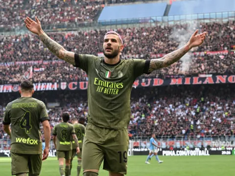 Theo Hernandez lập siêu phẩm mang AC Milan vào top 4