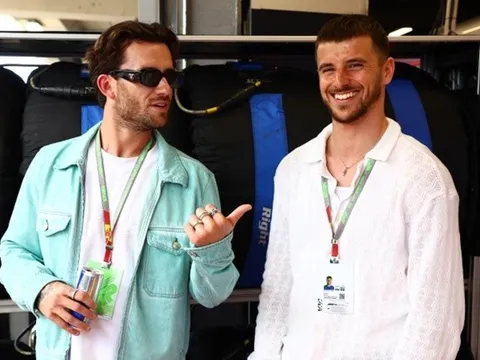 Tin đồn đến Man Utd, Mount lần đầu lộ diện trước truyền thông