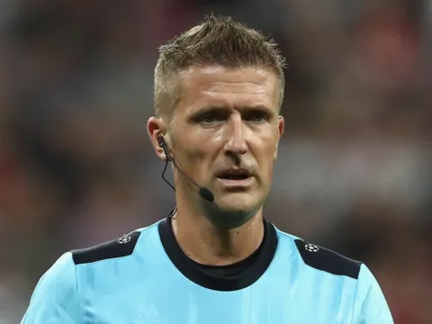 Tổ trọng tài người Italy điều khiển trận bán kết của Argentina