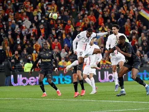 Tỏa sáng phút cuối, người hùng PSG bày tỏ