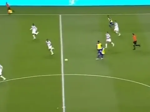 Toàn cảnh 2 pha kiến tạo khó tin khiến CĐV tròn mắt của Ronaldo