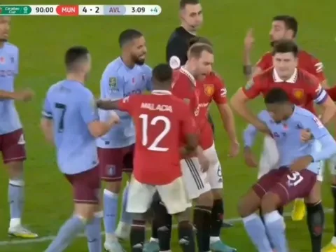 Toàn cảnh Bailey giải tỏa sự ức chế lên Martinez