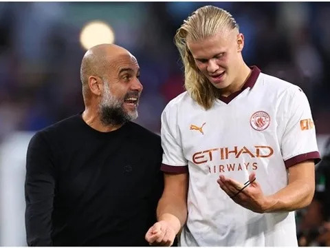 Toàn cảnh Pep nổi quạu với Haaland