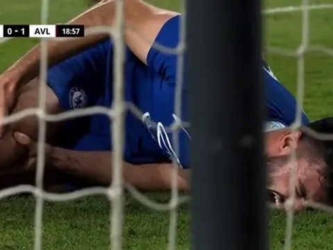 Toàn cảnh tiền đạo Chelsea la thất thanh vì chấn thương khiếp đảm