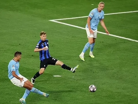 "Tôi đã xem bàn thắng đó 5.000 lần"