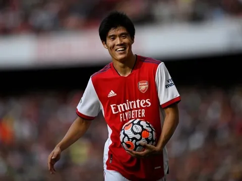 Tomiyasu gửi thông điệp xúc động đến CĐV Arsenal