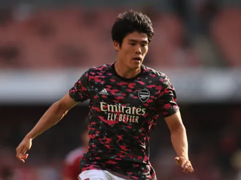 Takehiro Tomiyasu và khởi đầu hứa hẹn cùng Arsenal