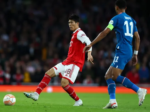 Arteta báo tin vui về Tomiyasu