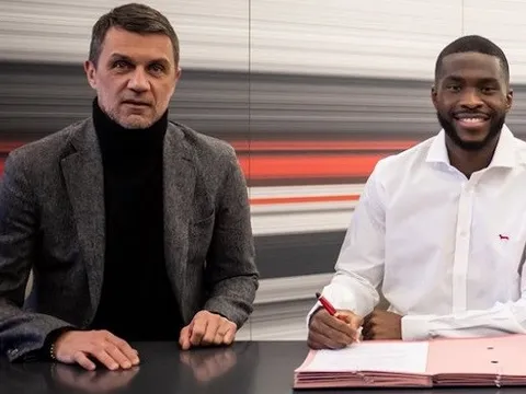 Món hời 28 triệu của Maldini thăng hoa, Chelsea mắc sai lầm lớn