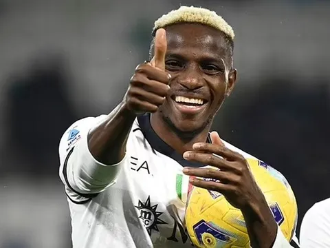 10 sát thủ lọt vào tầm ngắm của Arsenal