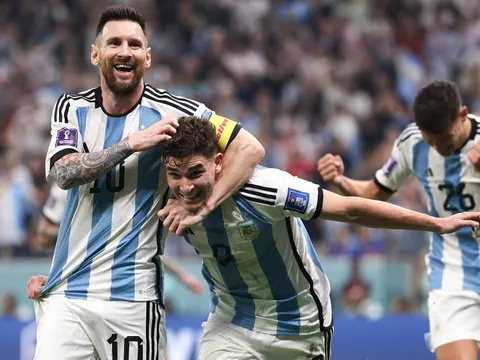Tổng thống Argentina quyết định ngồi nhà xem chung kết World Cup