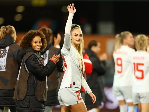 Top 10 nữ cầu thủ xinh đẹp nhất World Cup 2023