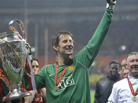 Top 10 thủ môn xuất sắc nhất thế kỷ 21 theo tạp chí FourFourTwo