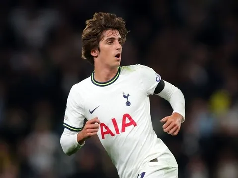 Tottenham có thể "bán máu" cho đối thủ Premier League