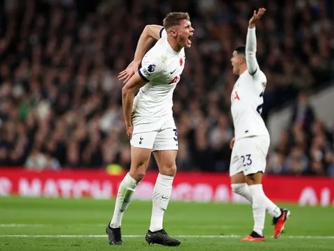 Tottenham sẽ mất trụ cột thêm một thời gian