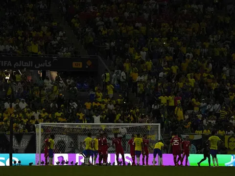 Trận đấu của Brazil gặp sự cố điện