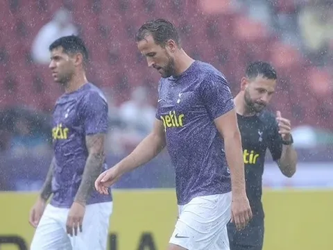 Trận Tottenham - Leicester chính thức bị hoãn