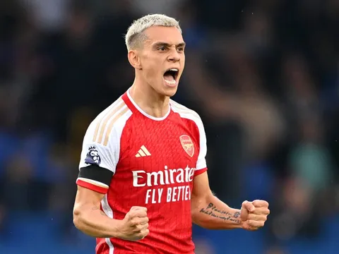 Tranh chấp, rê bóng hoàn hảo: Người hùng của Arsenal trước Everton