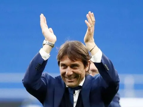 Tránh đi vào vết xe đổ của Mourinho, Levy cần trao quà cho Conte ngay trong tháng Giêng