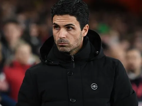 "Không vô địch mùa này, Arsenal sẽ trắng tay 20 năm nữa"