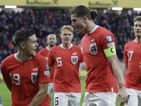 Trở lại đội tuyển, ngôi sao Man Utd 'hóa rồng'