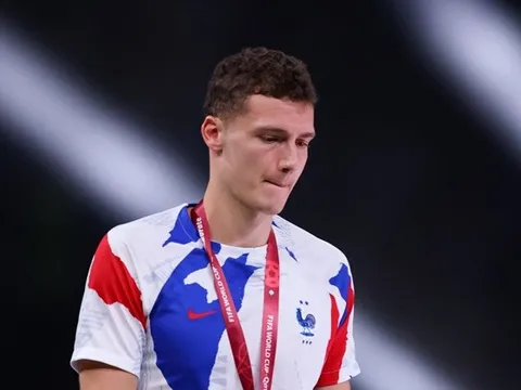 Drama chưa dứt, người trong cuộc giãy nảy về cáo buộc tuyển Pháp