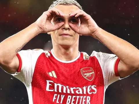 NÓNG! Arsenal nhận hung tin về Trossard