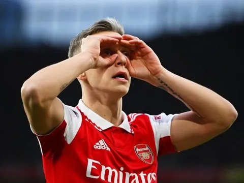 Trossard tạo sự khác biệt